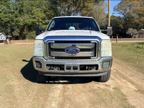 Used 2011 Ford F250 XLT AWD/4WD image 2