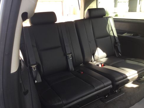 Used 2012 Chevrolet Suburban LTZ image 13