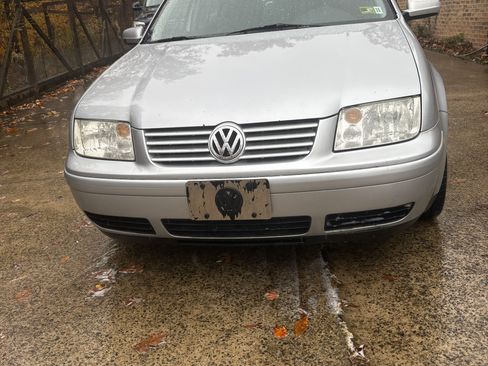 Used 2003 Volkswagen Jetta GLI image 2