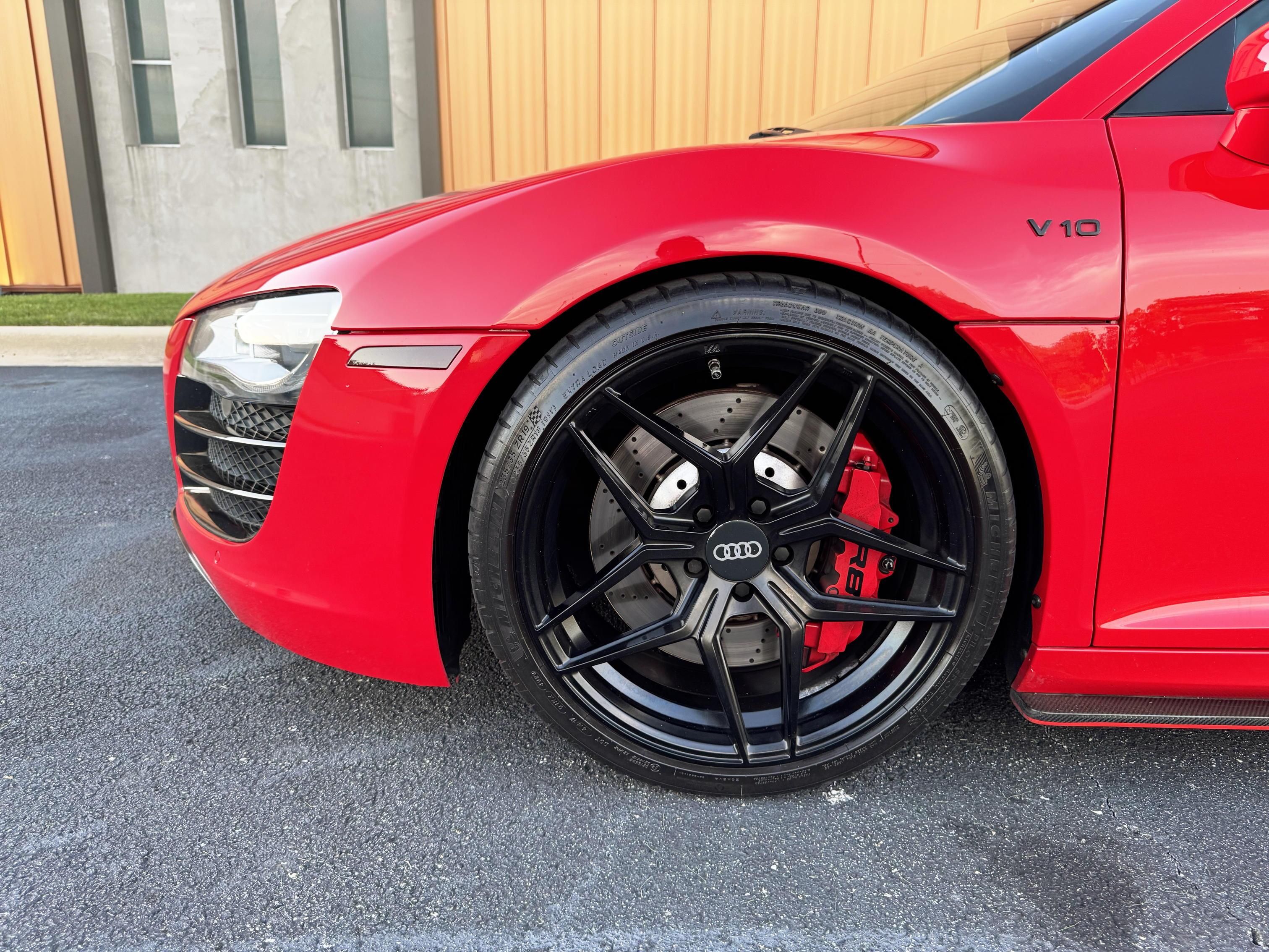 Used 2011 Audi R8 V10 AWD/4WD image 16