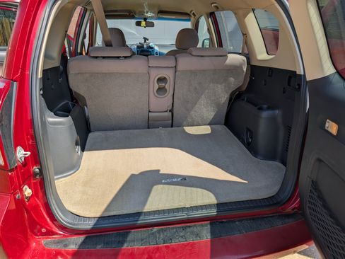 Used 2004 Toyota RAV4 2WD image 10