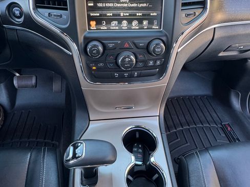 Used 2015 Jeep Grand Cherokee Limited image 15