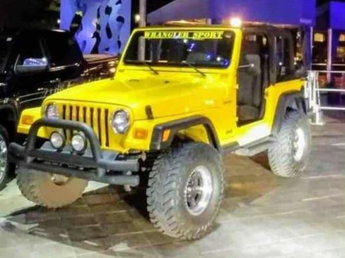 Used 2004 Jeep Wrangler 4WD w/ Dual Top Group image 2