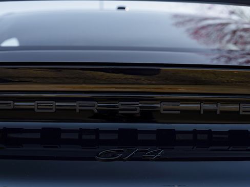 Used 2021 Porsche 718 Cayman GT4 image 25