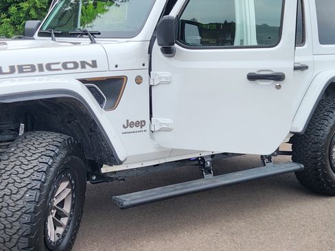 Used 2025 Jeep Wrangler Unlimited Rubicon 392 AWD/4WD image 14