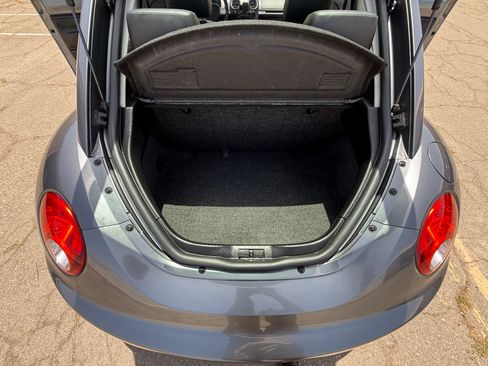 Used 2008 Volkswagen Beetle S FWD image 12