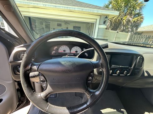 Used 2004 Ford F150 Lightning image 23