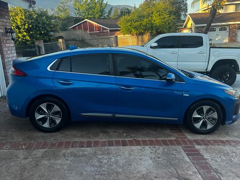 Used 2017 Hyundai Ioniq Limited w/ Limited Ultimate Package 02 FWD image 5