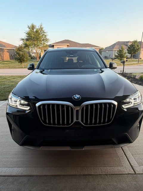 Used 2024 BMW X3 xDrive30i w/ Premium Package AWD/4WD image 4