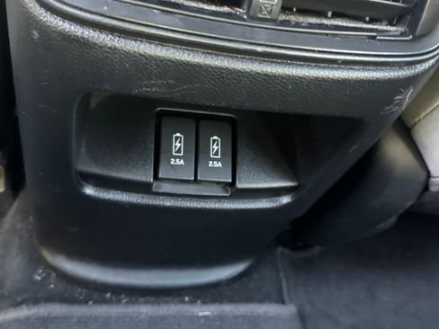 Used 2018 Honda CR-V EX image 10