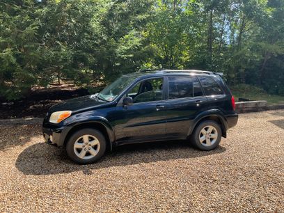 Used 2004 Toyota RAV4 4WD