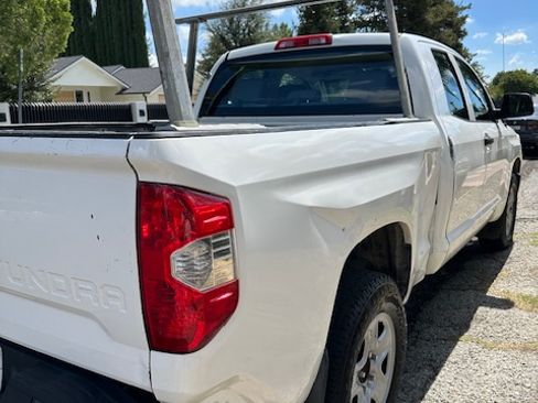 Used 2016 Toyota Tundra SR image 6