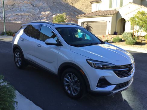 Used 2023 Buick Encore GX Essence w/ Experience Buick Package image 2