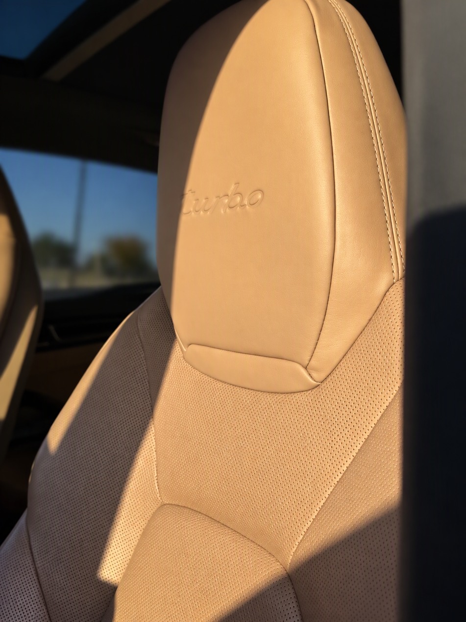 Used 2019 Porsche Cayenne Turbo AWD/4WD image 16
