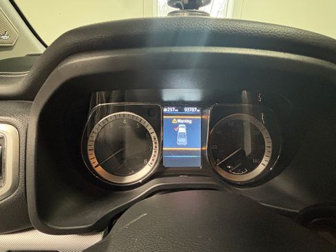 Used 2019 Nissan Titan PRO-4X w/ Pro-4x Convenience Package image 13