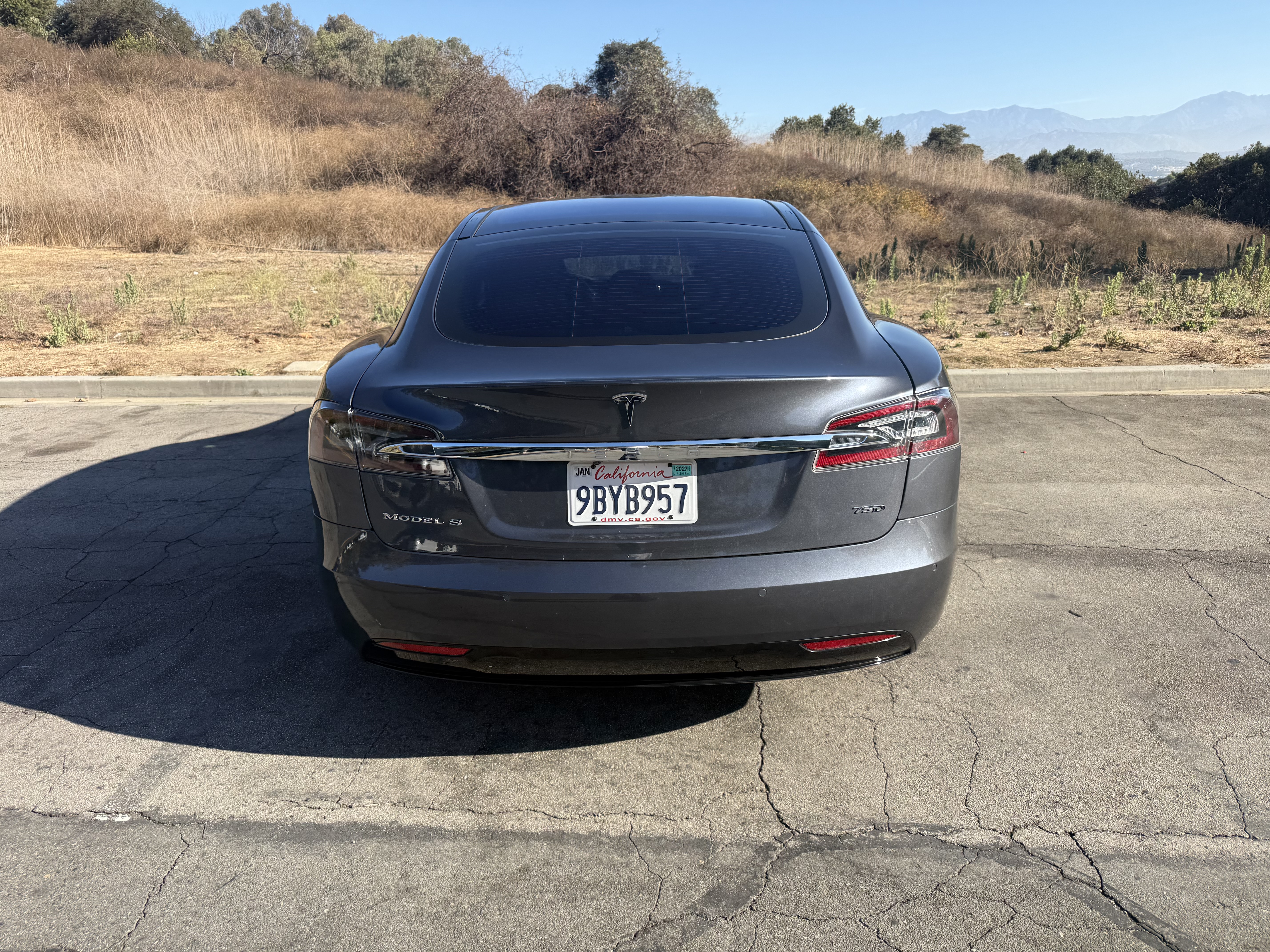 Used 2018 Tesla Model S 75D AWD/4WD image 2