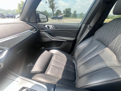 Used 2019 BMW X5 xDrive40i w/ M Sport Package AWD/4WD image 9
