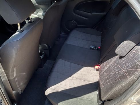 Used 2014 MAZDA MAZDA2 Sport FWD image 10