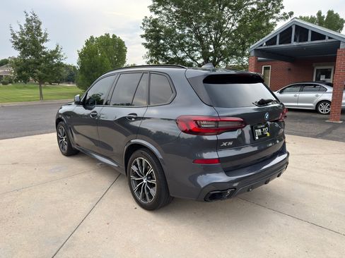 Used 2022 BMW X5 xDrive45e w/ M Sport Package AWD/4WD image 6