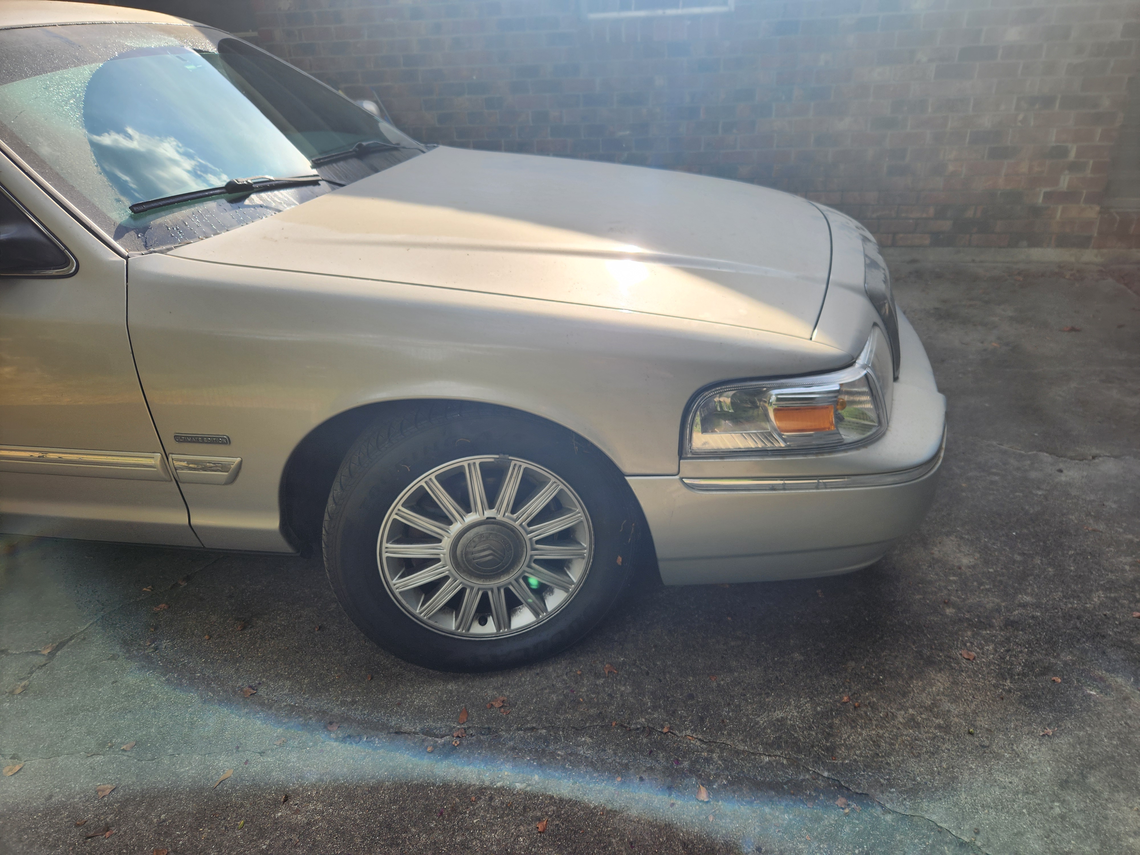 Used 2010 Mercury Grand Marquis LS RWD image 16
