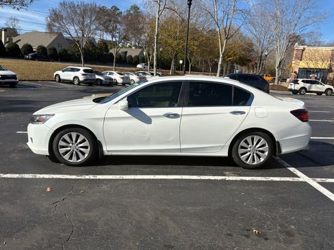 Used 2015 Honda Accord EX-L image 2