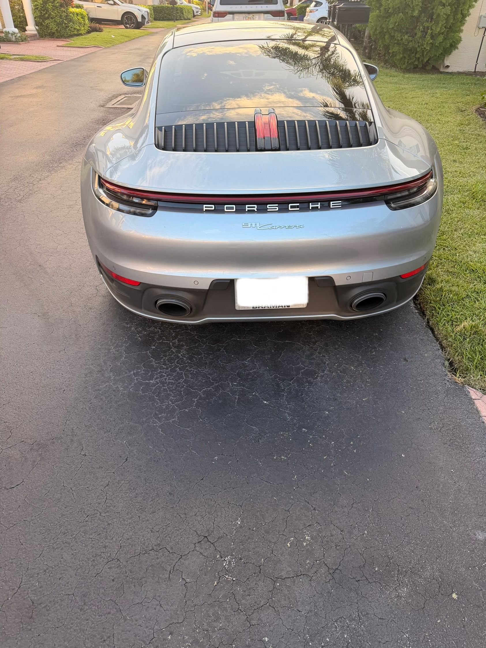 Used 2021 Porsche 911 Carrera image 4