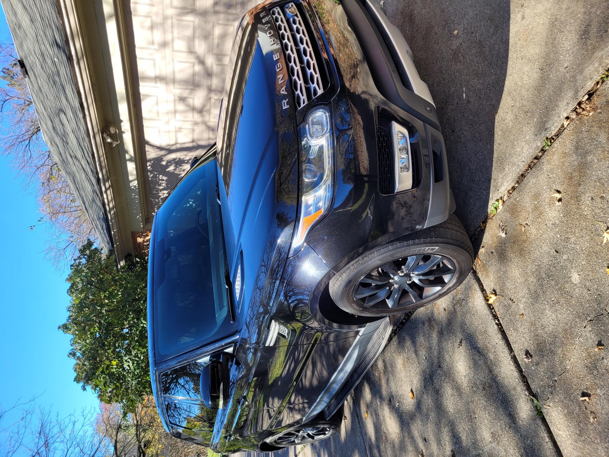 Used 2014 Land Rover Range Rover Sport HSE AWD/4WD image 18