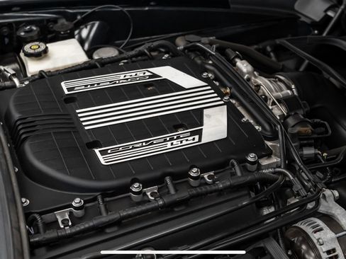 Used 2016 Chevrolet Corvette Z06 w/ Battery Protection Package image 8