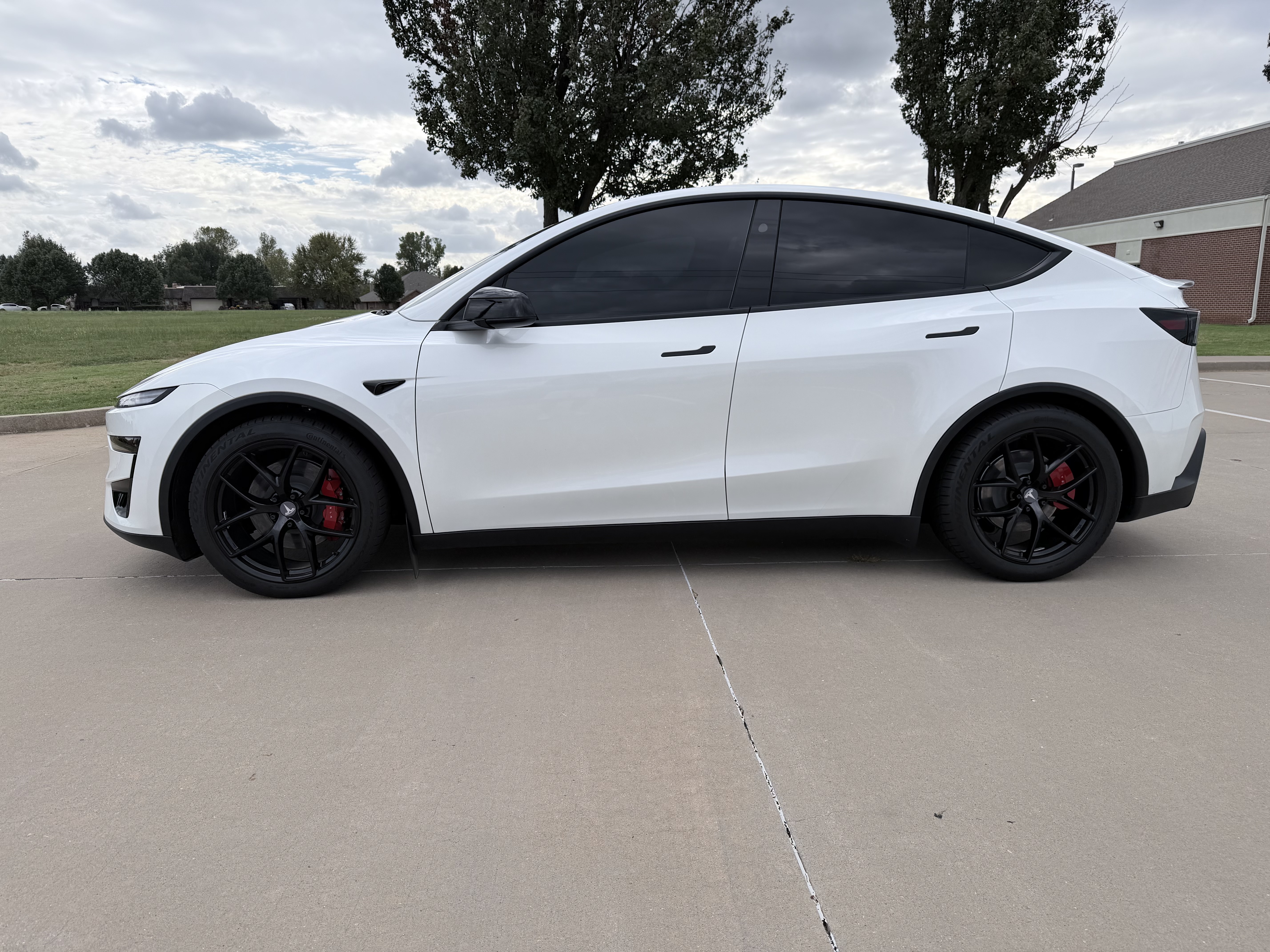 Used 2026 Tesla Model Y Performance AWD/4WD image 10