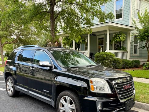 Used 2017 GMC Terrain SLT AWD/4WD image 5