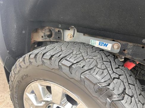 Used 2019 GMC Sierra 2500 Denali w/ Duramax Plus Package image 9