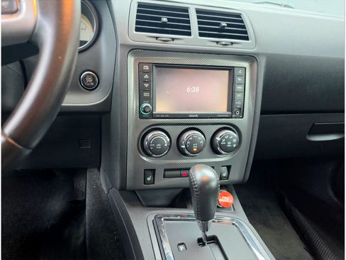 Used 2012 Dodge Challenger R/T RWD image 11