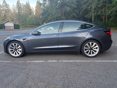 Used 2020 Tesla Model 3 RWD image 8