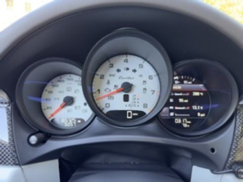 Used 2015 Porsche Macan Turbo image 27