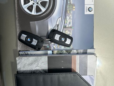 Used 2007 BMW 530xi Sedan AWD/4WD image 16