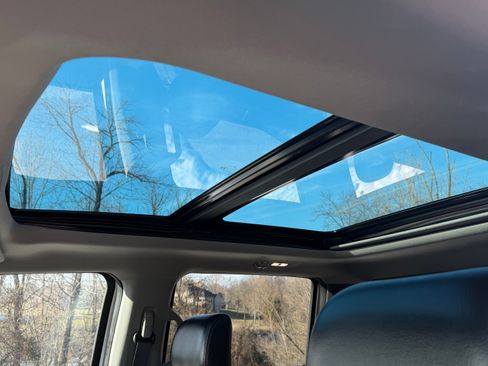 Used 2016 Ford F150 Lariat w/ Equipment Group 502A Luxury image 14