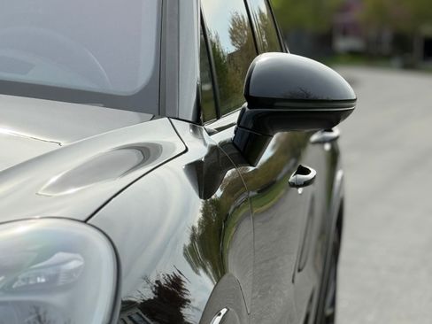 Used 2023 Porsche Cayenne GTS image 5