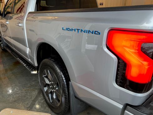 Used 2022 Ford F150 Lightning 4x4 SuperCrew w/ Max Trailer Tow Package image 8