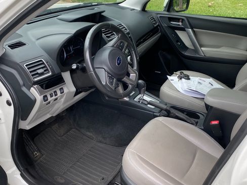 Used 2017 Subaru Forester 2.5i Limited AWD/4WD image 11
