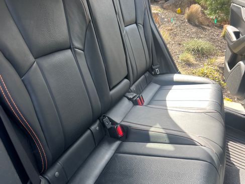 Used 2018 Subaru Crosstrek 2.0i Limited image 5