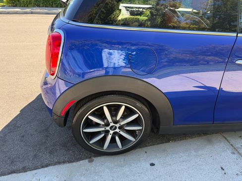 Used 2019 MINI Cooper 2-Door Hardtop w/ Storage Package FWD image 8
