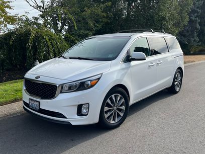 Used 2017 Kia Sedona SX