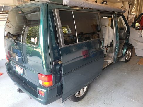 Used 2002 Volkswagen Eurovan MV image 8