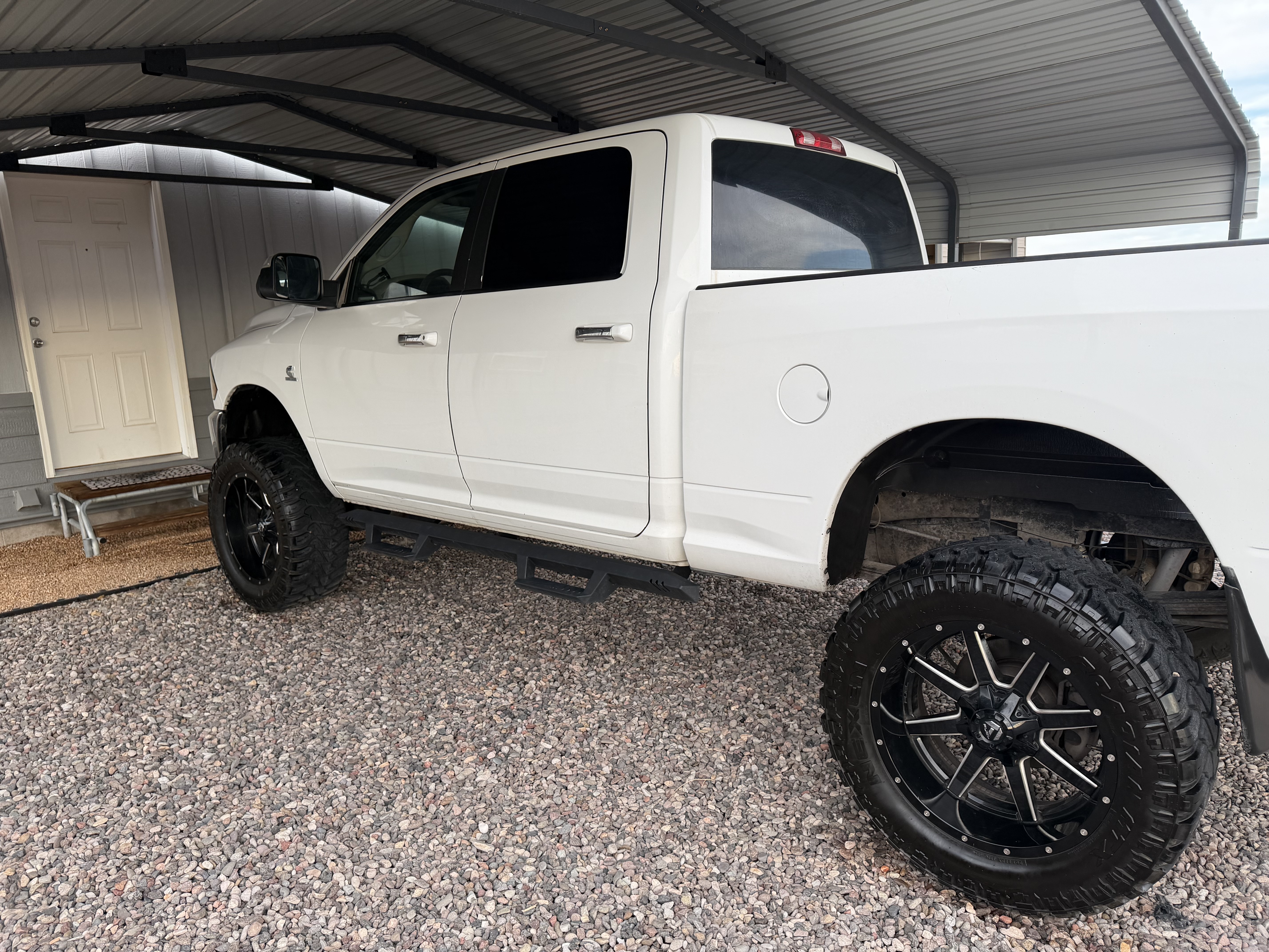 Used 2012 RAM 2500 SLT AWD/4WD image 4