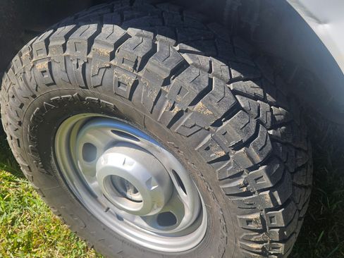 Used 2019 Ford F250 XL w/ Power Equipment Group image 5