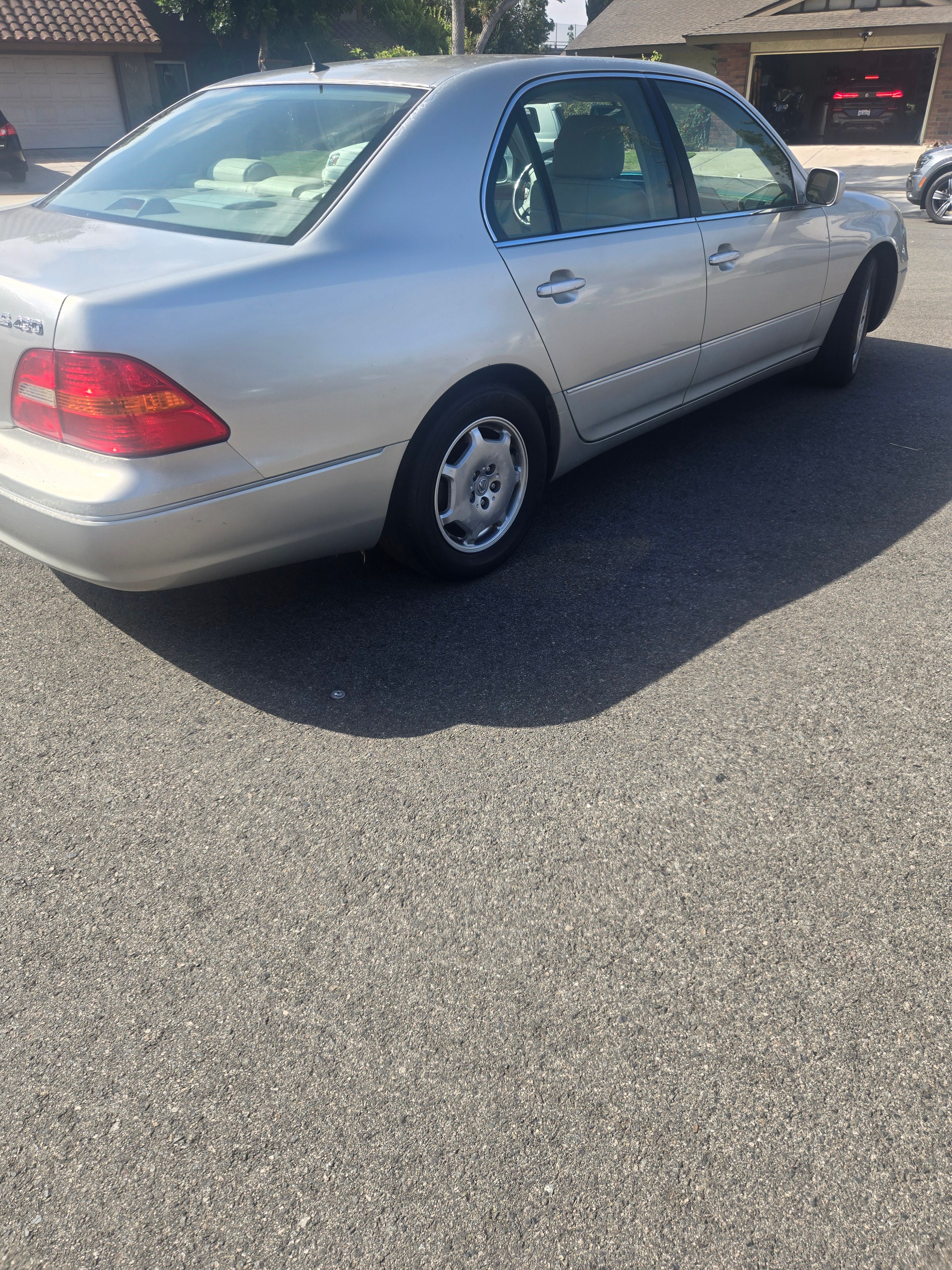 Used 2002 Lexus LS 430 RWD image 14