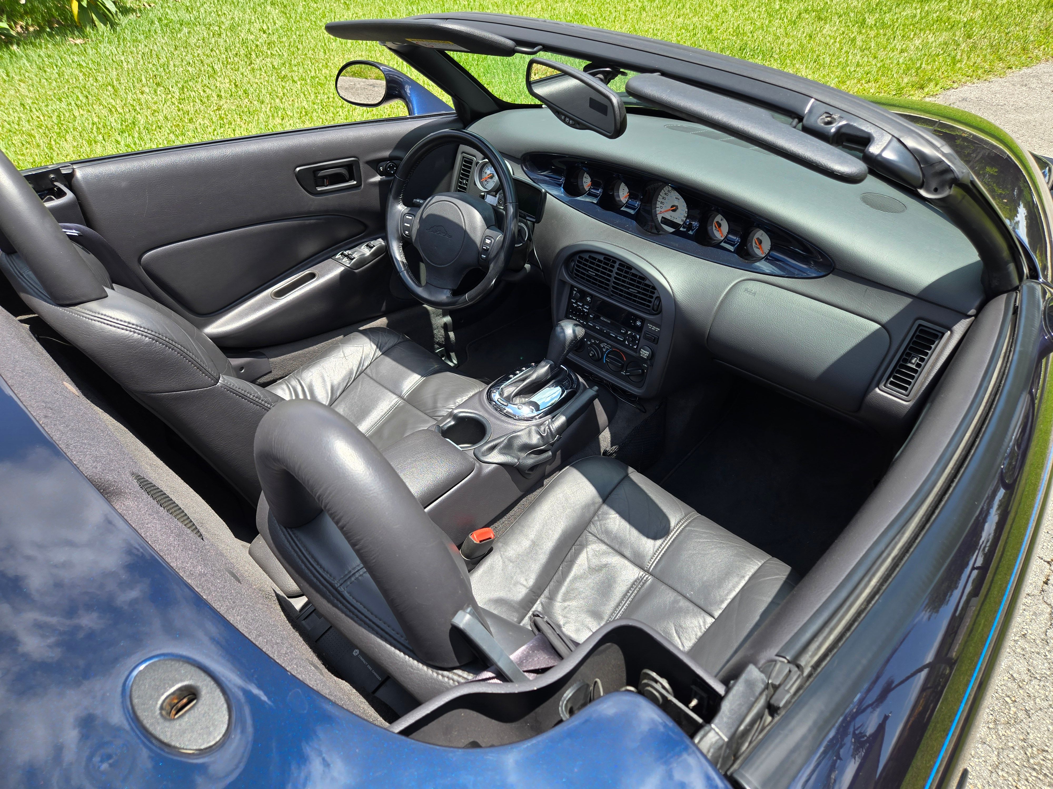 Used 2001 Chrysler Prowler RWD image 14