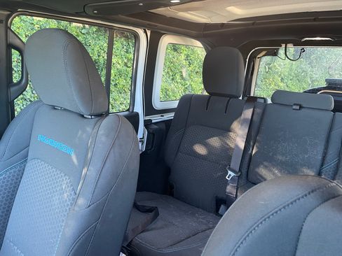 Used 2024 Jeep Wrangler Unlimited Rubicon 4xe w/ Safety Group image 6