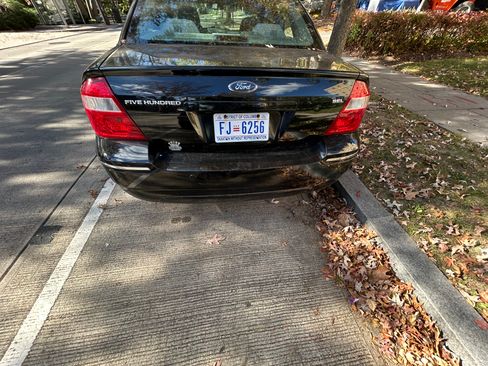 Used 2007 Ford Five Hundred SEL image 2