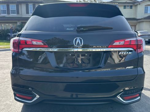Used 2018 Acura RDX Technology & AcuraWatch Plus P image 4